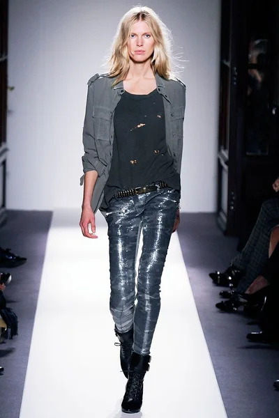 Look 26